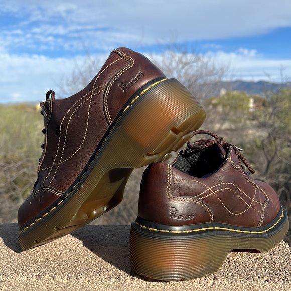 Dr. Martens Chunky Platform 5 Eye Y2K 90’s Vintage Oxfords - Picture 10 of 17